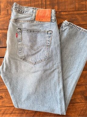 Levi’s 501 Premium Quality Button Fly Jeans, Men’s Size 38x32